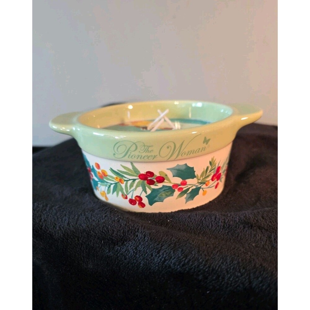 Pioneer Woman Candle 8oz - Holly Fir Tree 3 Wick - Reusable Ceramic Dish - New
